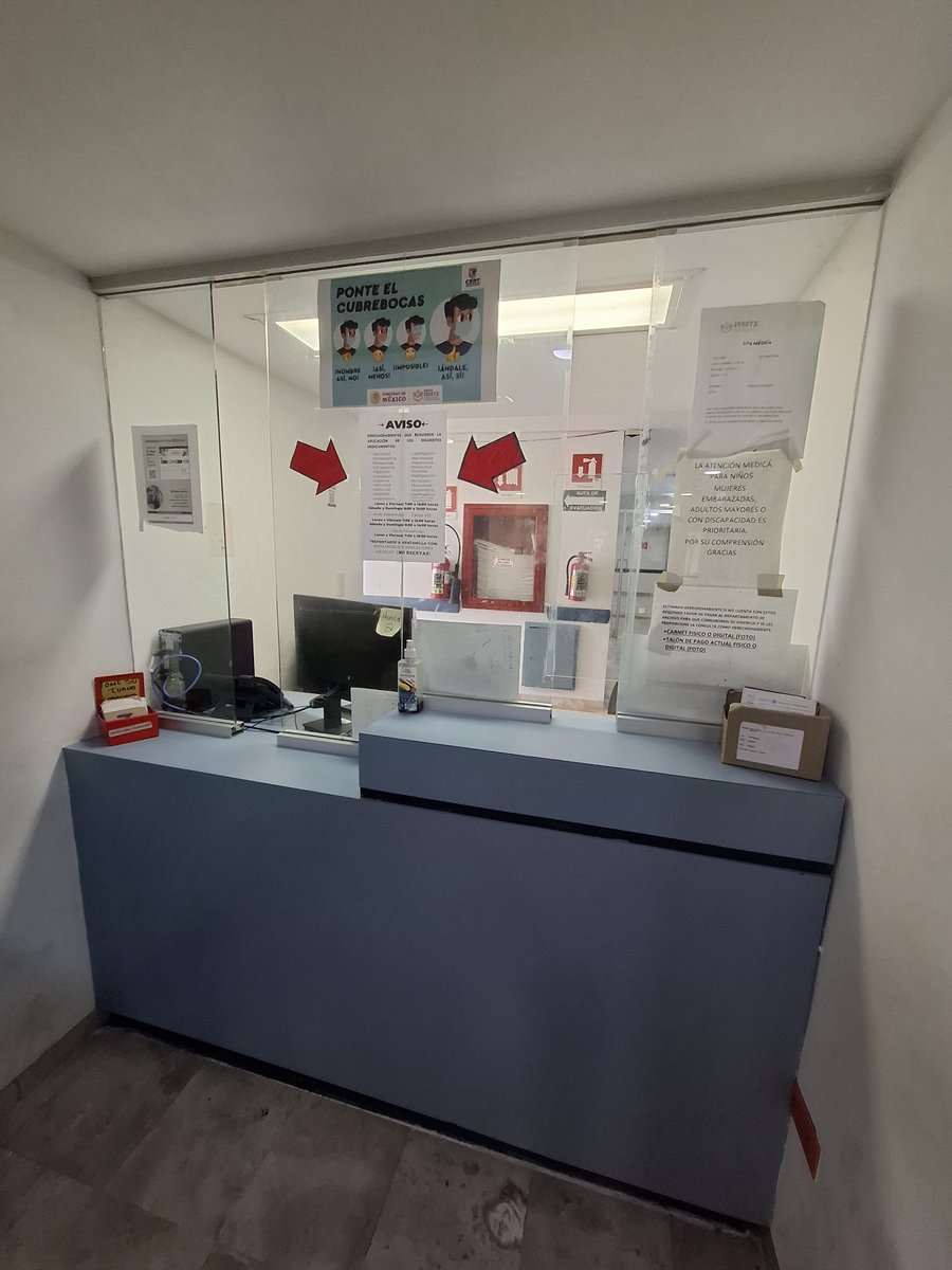 Zacilh's tweet photo. @ISSSTE_mx Llevamos media hora esperando a la persona que debe estar aqui, todos lo cubren de no estar donde le corresponde, anda en el Coffee break  @ISSSTE_mx  Urgencias Issste  lindavista Mérida Yucatán, 8:32 am del 27 de enero del 2026 https://t.co/h9PYBAAj3P