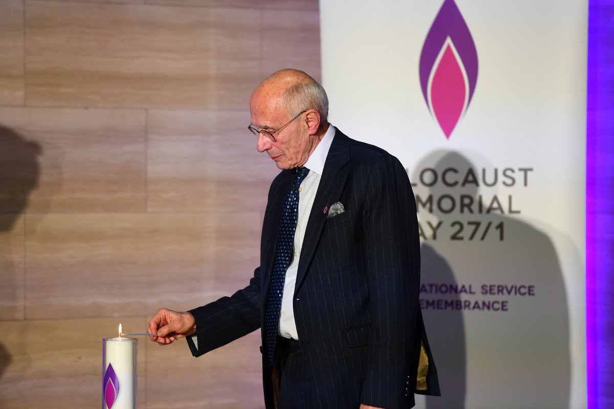 Rhian Davies tweet media