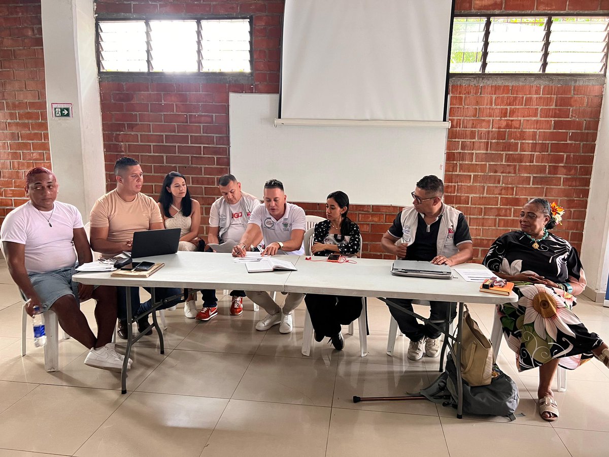 ¡La 'Universidad sin ladrillos' fortalece al Valle! 🌟💃🏽
Iniciamos la transferencia metodológica de los diplomados en Danza Folclórica con <a href="/GobValle/">Gobernación Valle del Cauca</a> y @SecCulturaValle. Instructores de todo el departamento se unen para preservar nuestro legado ancestral a través del arte.