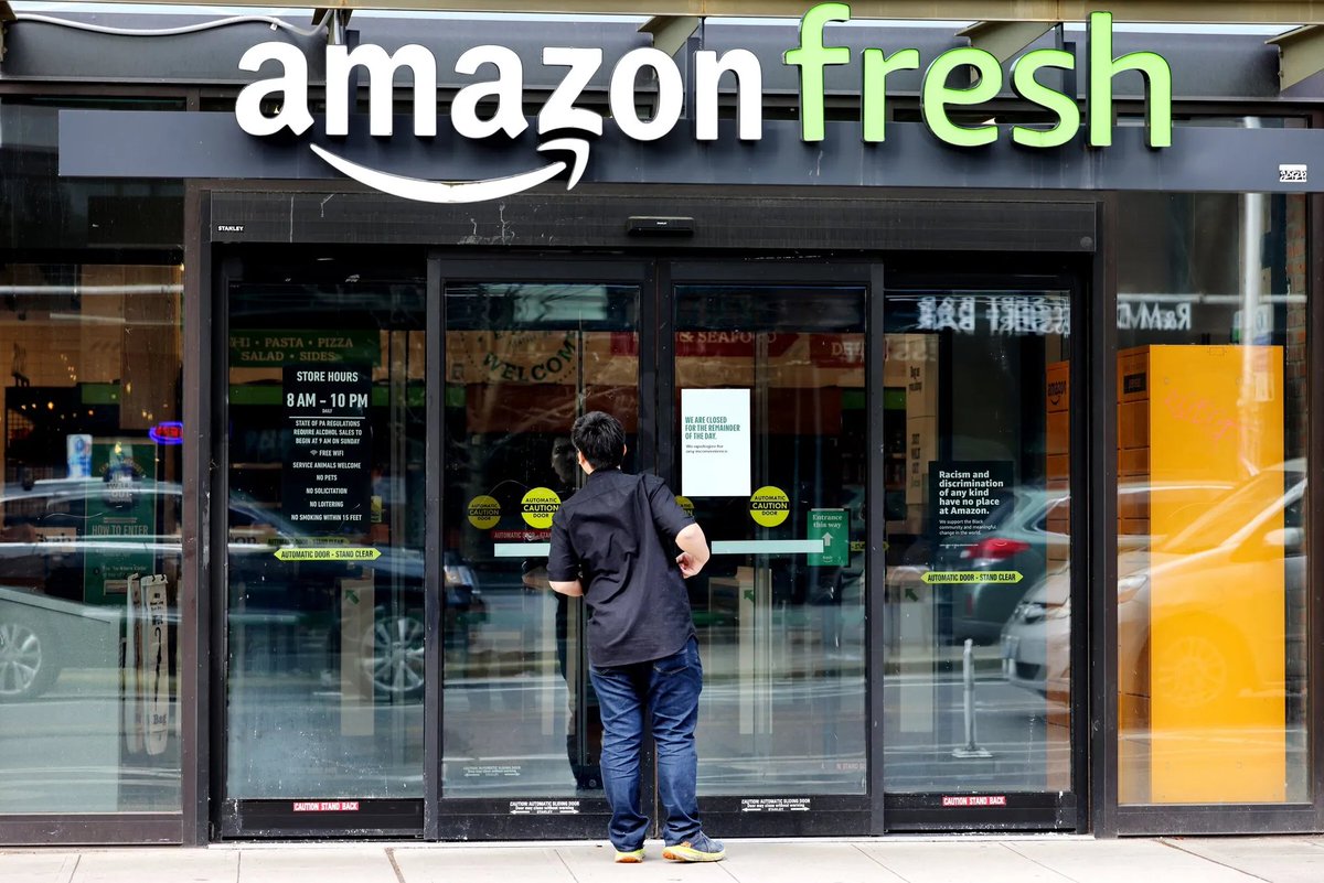 wallstengine's tweet photo. $AMZN is closing Amazon Go and Amazon Fresh stores, saying it didn’t find the right customer experience or economics to scale Amazon-branded grocery.

Some locations will convert to Whole Foods. 

Amazon also plans 100+ new Whole Foods over the next few years and broader same-day fresh grocery delivery in 2026.