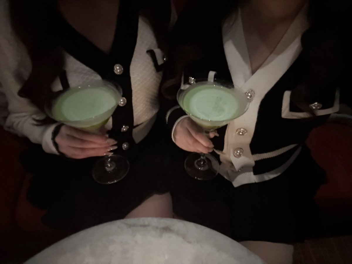triggeron_'s tweet image. ピークバーの抹茶カクテル🍵🍸⸝⋆
