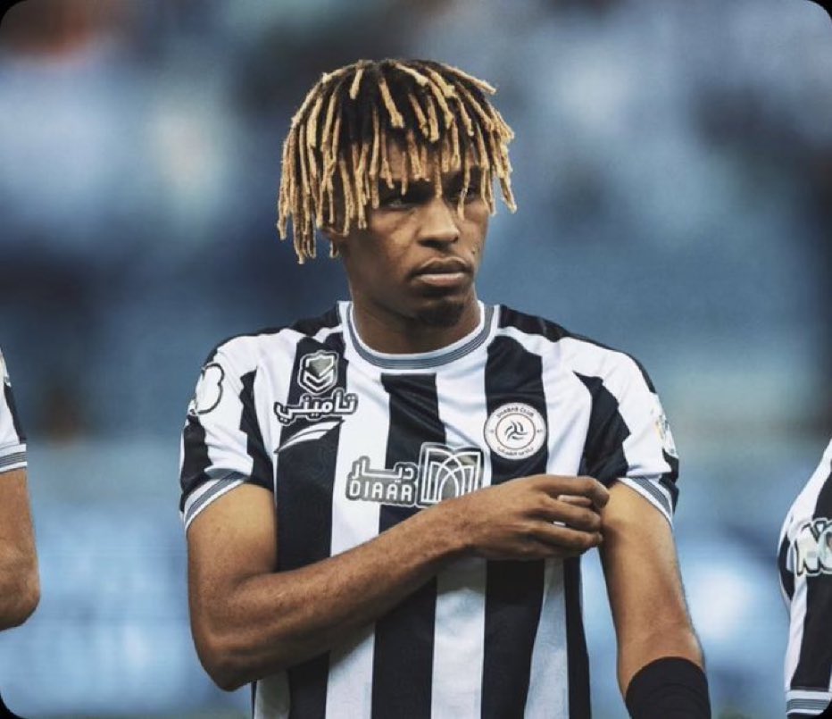 🚨🚨🚨🚨🚨🚨🚨🚨🚨🚨🚨🚨🚨🚨🚨

عااااااااااااااااااااااااااااااااااااااااااااااااجل — الشرق الأوسط:

فــواز الـصقور لاعب #الشباب قادمًا من #الاتحاد 💣

⚪️⚫️⚪️⚫️⚪️⚫️⚪️⚫️⚪️⚫️⚪️⚫️⚪️⚫️⚪️
✅✅✅✅✅✅✅✅✅✅✅✅✅✅✅