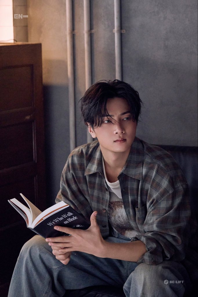 𓆩𓆪 tweet media