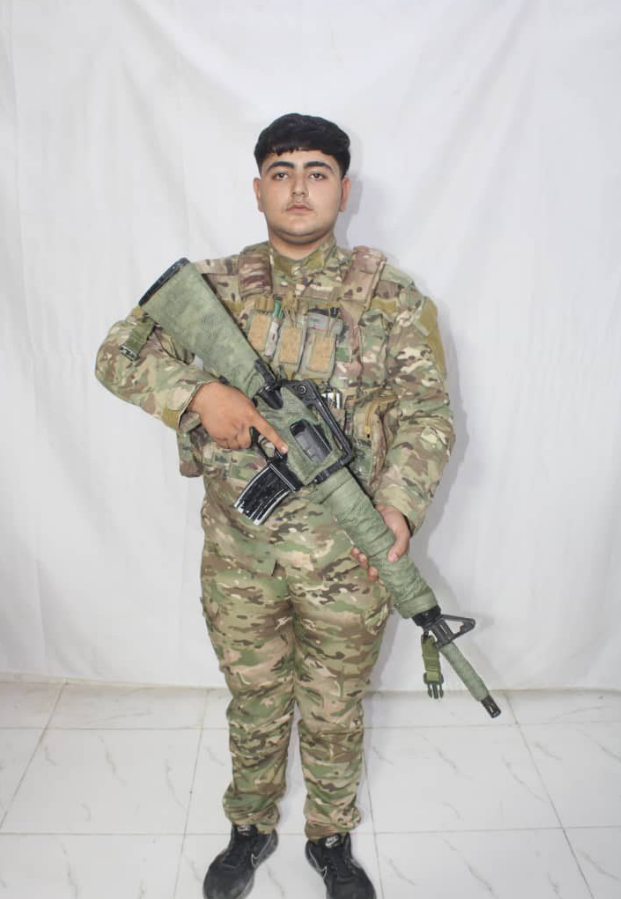 Charles_Lister's tweet image. The #SDF has confirmed that one of its "Hêzên Komandos" carried out a suicide bombing against #Syria gov't forces several days ago.

He was trained by the US military.