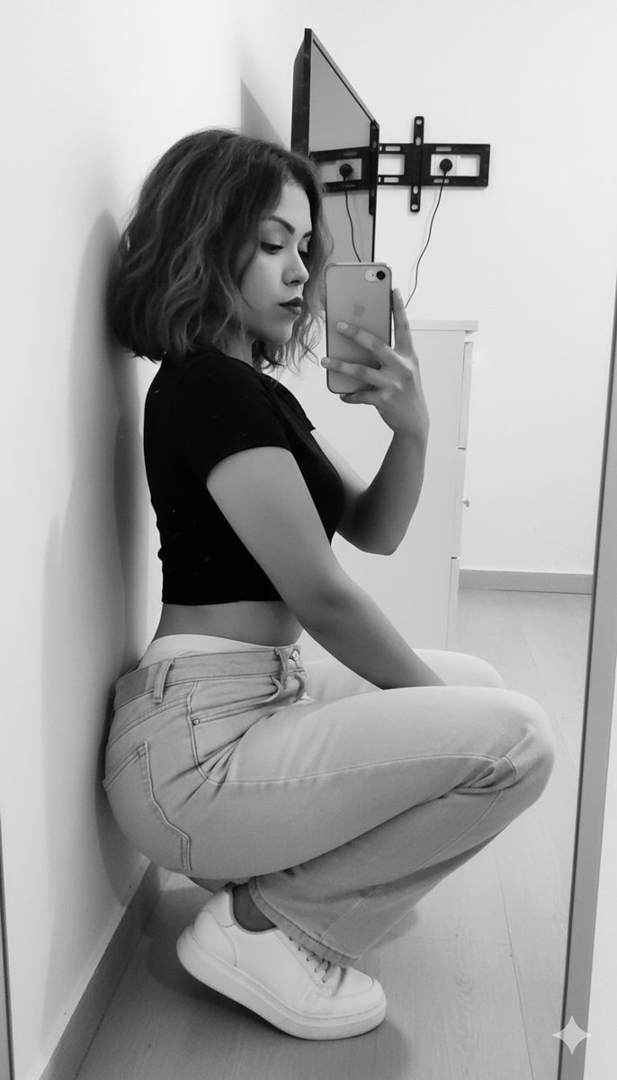 eddy_coze's tweet image. El lugar de casa no es solo una casa..
Es un bote de helado, andar en motocicleta con los hermanos, un tazon de fideos o de pollo o una charla con la familia..
Eso es la casa..
🤷🏻‍♀️😌😉♥️

#Pensamiento
#Frase
#Ego.