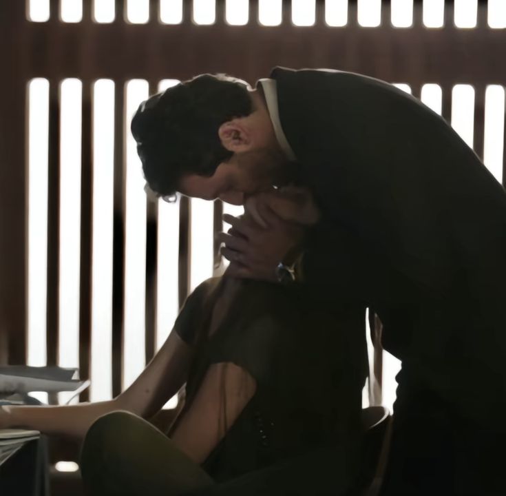 Helena Black. (@helenaway_b) on Twitter photo 