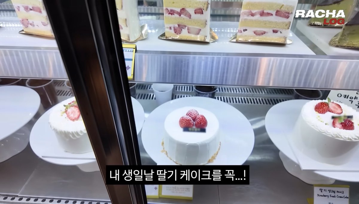 Rachel150917's tweet image. 자막지기 개인 유튜브나 초보 편집자인가 자막 작았다 컸다해서 너무 튀고 디자인을 다르게 하던 글씨색을 다르게 하던해서 구분해야할 듯 뭐가 자막이고 멘트인지 생각인지 그리고 애들 얼굴 가려질 때도 있어서 좀 그럼 자막 사이즈는 좀 통일했으면