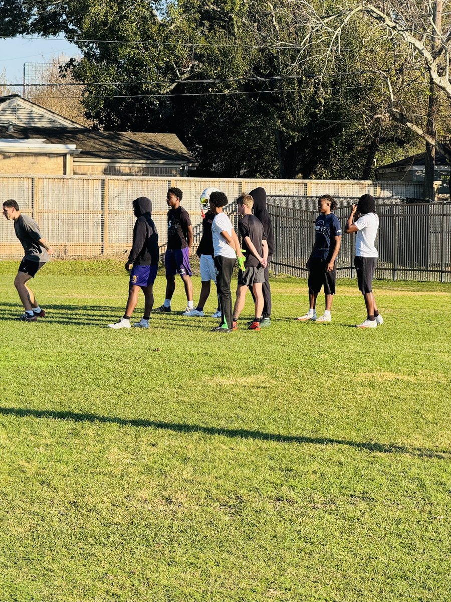 Aziah (ish) Sprewer tweet media