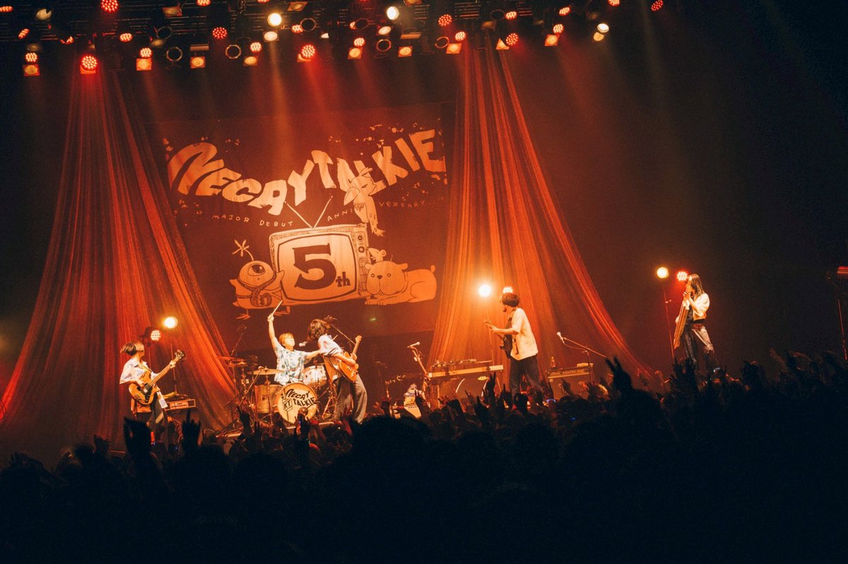 Talkie_official's tweet photo. ネクライトーキー
メジャーデビュー５周年単独記念公演「〆」
2026.1.27📍Zepp DiverCity

無事終了しました！！

5周年のやりたいことは全て終了しましたが、引き続きネクライトーキーは様々なことにチャレンジしていきます🎸

応援よろしくお願いします！

📸 @tarumikana https://t.co/2UJOSHyFWN