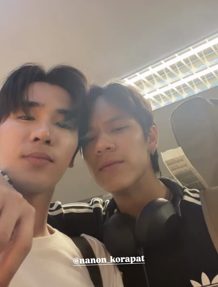 SwtTicker's tweet photo. ลูกมึงกับลูกกู เหมือนกูกับมึง 

#DOMIIA #NILKNHAKE 

#PerthTanapon #mynameisnanon https://t.co/Q7pw11pN3i