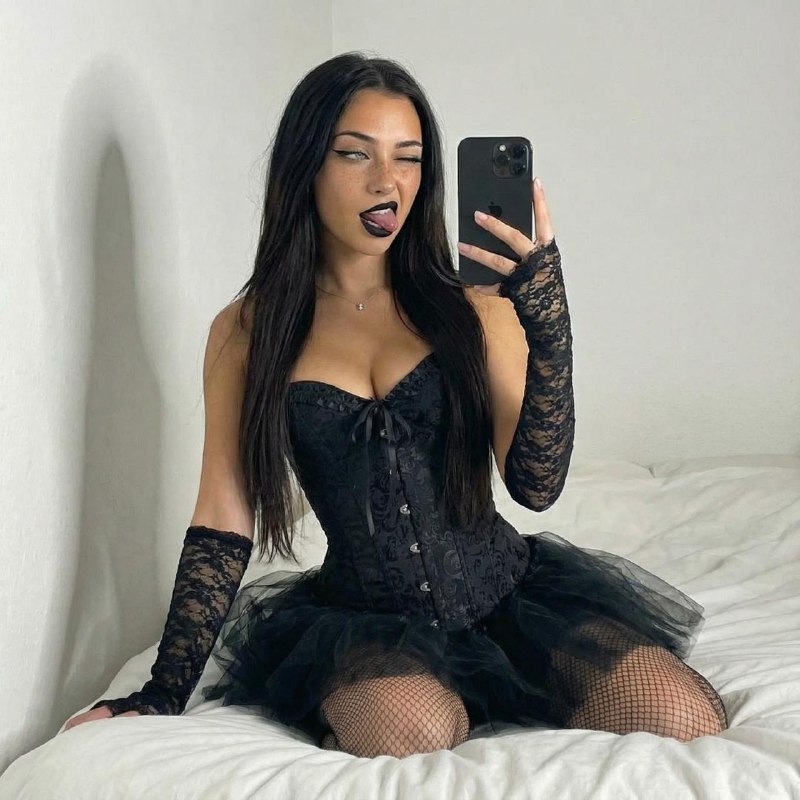 yourgothsophia