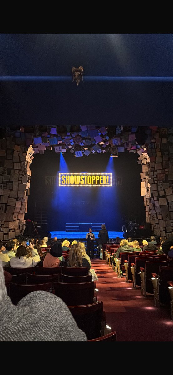 Notes From Row H 🎭 tweet media