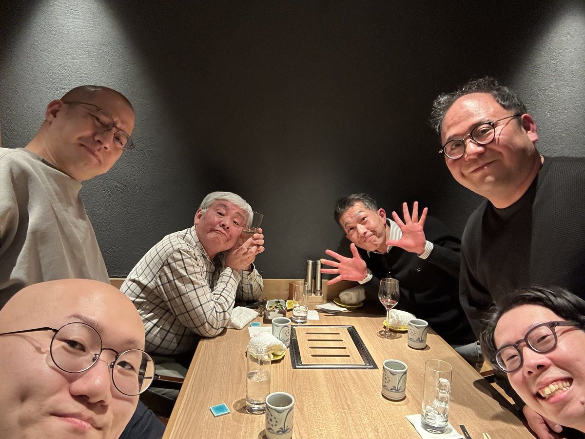 九州巡業

2日目は福岡

明日が誕生日のこのかたが、手酌でシャンパーニュ🎉
打ち上げ中です〜

柳家三三