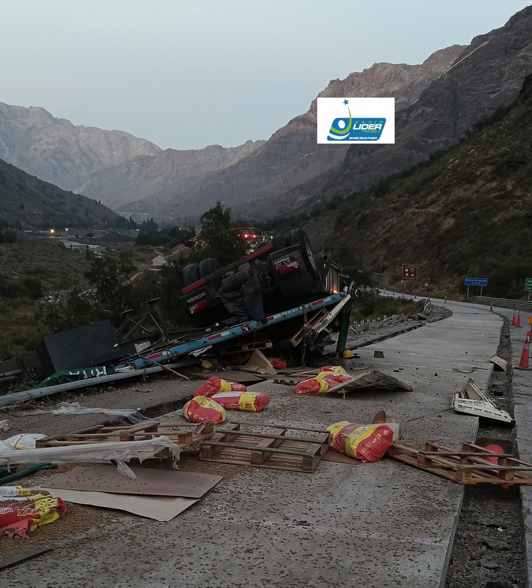 LíderFM.cl tweet media