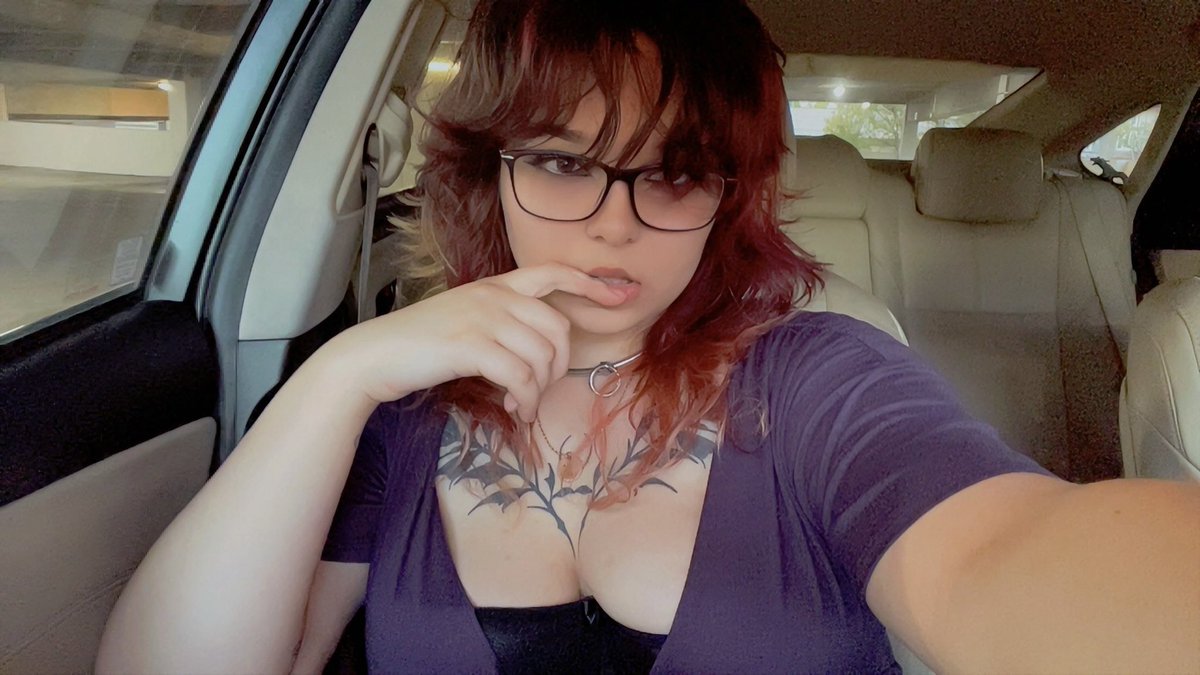 Wore this cute new top on my date last night and absolutely demolished in bowling and arcade games 💜