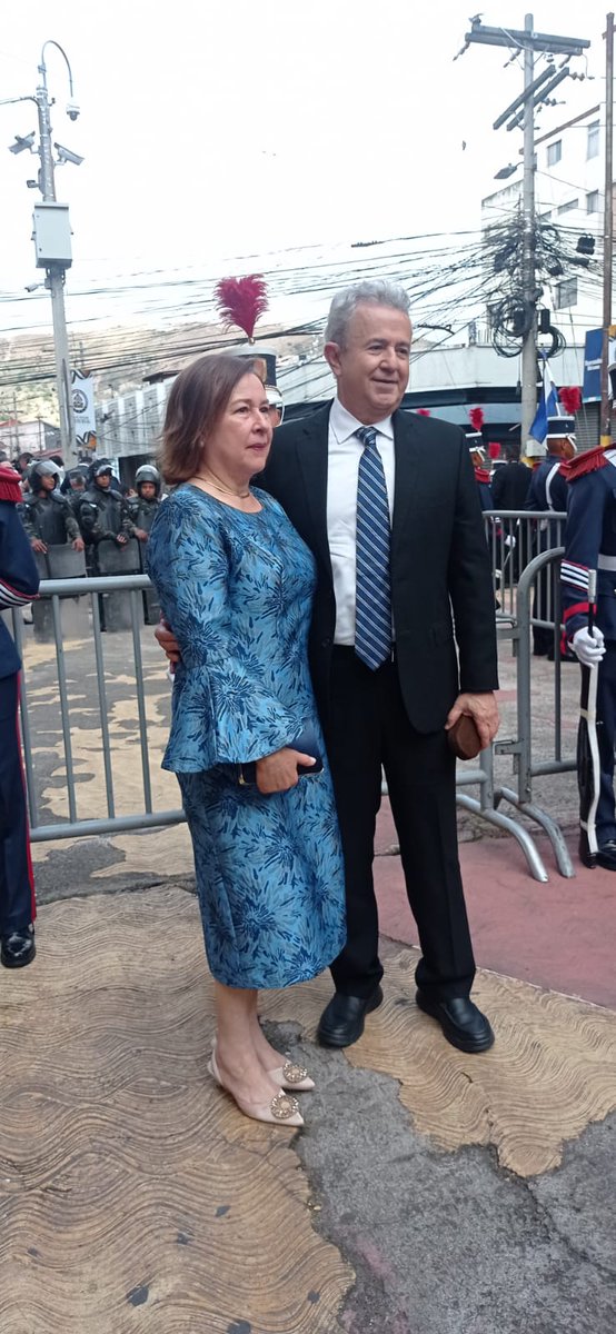 Notifides's tweet image. Diferentes personalidades del país llegan a la toma de posesión del nuevo presidente de Honduras, Nasry Asfura.