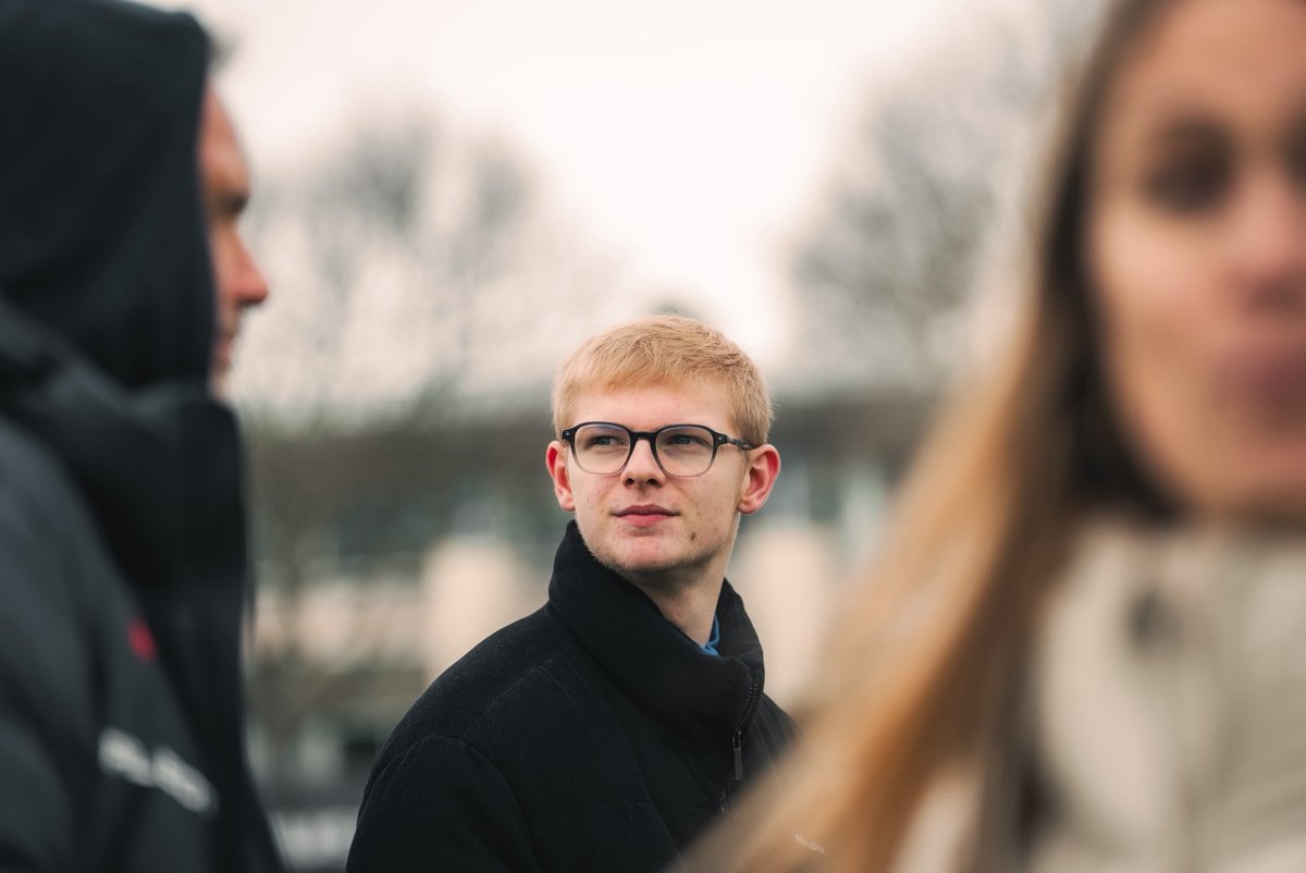 Les frères Alexis et Félix Lebrun ont rendu visite à l’équipe aujourd’hui 🏓

L’occasion pour eux ainsi que leurs staffs d’échanger leurs connaissances (et quelques balles 😉) avec les joueurs et l’encadrement technique du club 🔴⚫️

Merci à eux pour ce moment de partage 👋