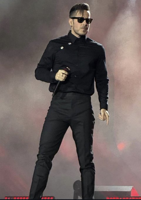 Es que también como pretenden que uno no se obsesione?? Buenos días a todos los que fueron al #GNP y siguen asimilando lo vivido, es martes ya y no lo supero y no se como para cuando lo logre, para los que ya están hartos del tema, a esos no los saludo por poco comprensivos.