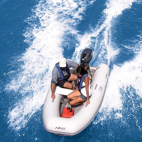 AbInflatables's tweet image. Our Lammina UL series is our most lightweight open tender. Its small, but powerful design delivers performance in style. Built with the same quality standards as our larger, luxury models, the UL is our most sophisticated lightweight tender yet.
#abinflatables #boating #rhib