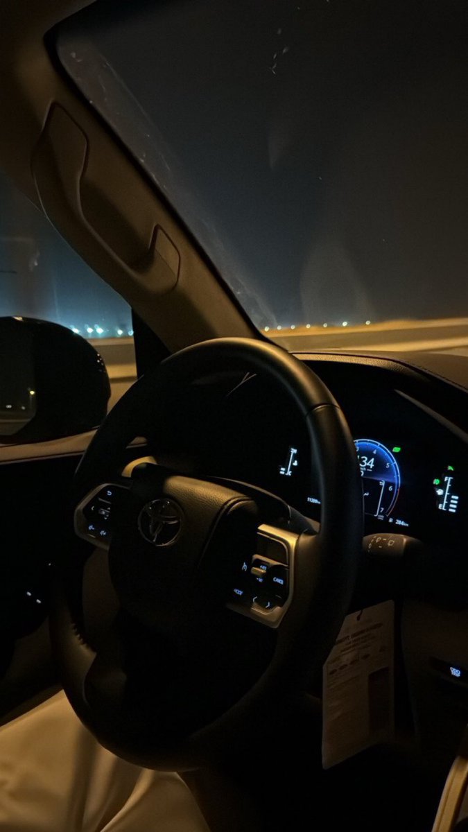 مساء الخير يا أصدقائي ، ، أما بعد :

" لراحة قلبك ، لا تراقب شيئاً لم يعد لك "

وقيل على سياق ذلك :

تعبت اراقبك واطرد سرابك تايه وضميان 
اسوق الرجل واقدار الزمن صوبك توديني !

لذلك ارحم قلبك يا أدمي .