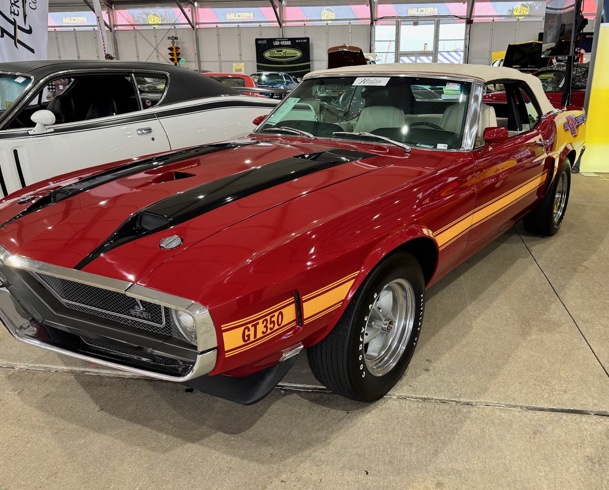 or show cars detailing a classic car's engine compartment is a crucial step in caring for your vehicle. Visit for tips on making the components under the hood look just as good as the exterior of the car: classicautoadvisors.com/.../detailing-…
#classiccars #caradvice #cardetailing