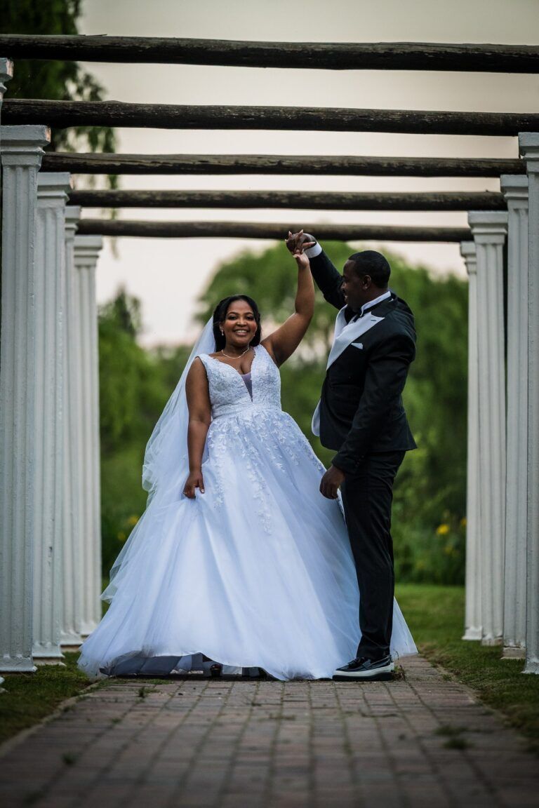 DeonPhoto's tweet photo. Makiti Lodge creates space for human moments without rush. 
#makitilodge #muldersdrift #weddingphotography #realweddingsa #weddingmoments https://t.co/eAsGlwlIPV