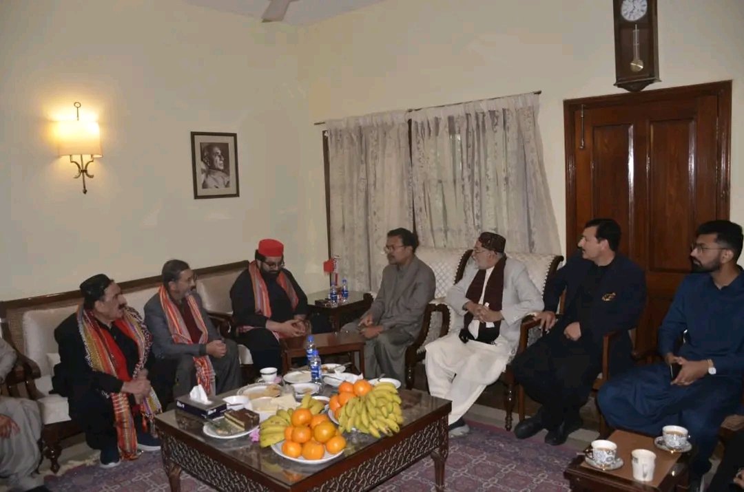 SUP_Sindh's tweet photo. Jamshoro:
27/01/2026
A delegation led by the Central President of the Awami National Party and Senator Aimal Wali Khan met with Syed Zain Shah, Central President of the Sindh United Party, at the G.M. Sayed Edifice, Jamshoro.
#GMSayedEdifice | #SindhUnitedParty
#SayedZainShah https://t.co/YOmoNUp62q