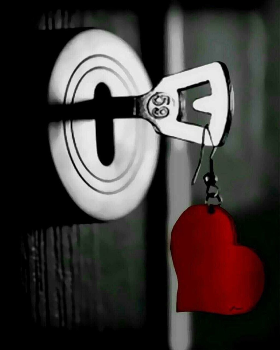 للقلوب مفاتيح فاختاروا لقلوبكم مفاتيح لا تصدأ و لا تبلى🕊