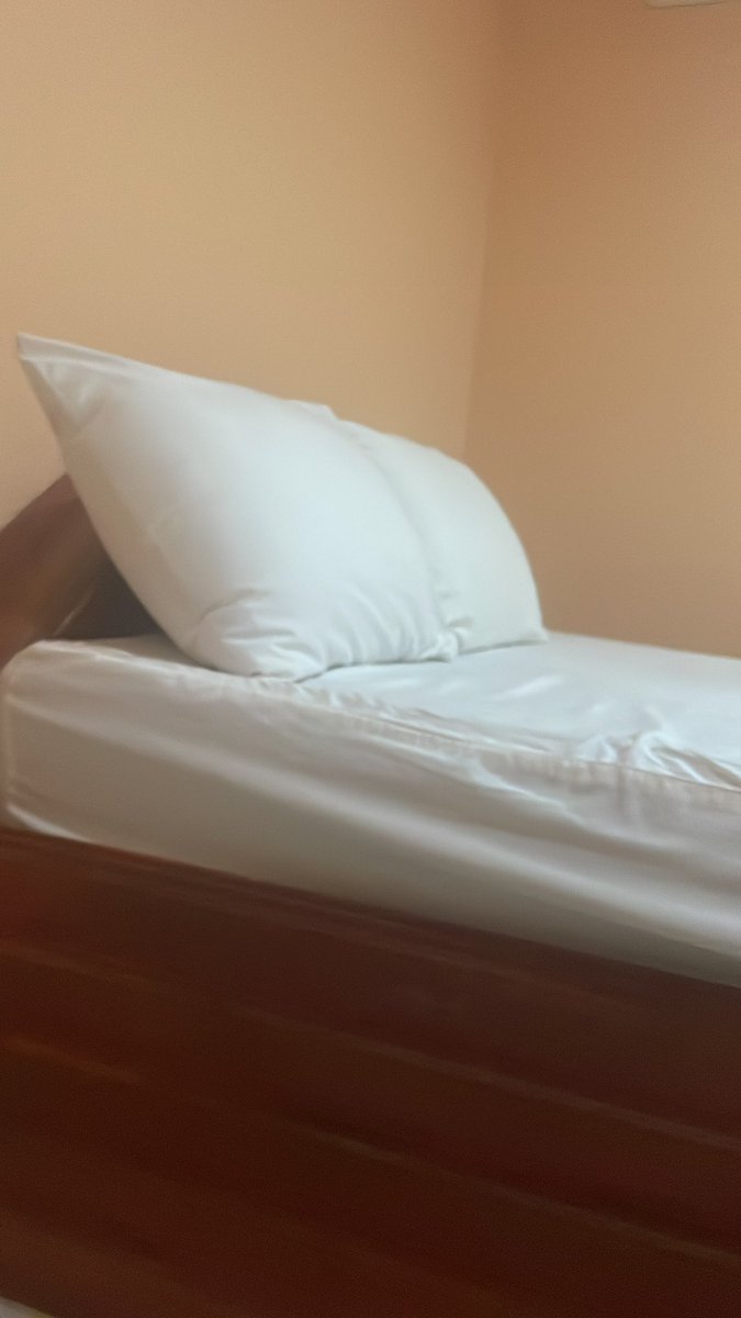 ห้องว่างพอๆกับใจเลยคะ  #รับงานพิกัดวิสัยเหนือชุมพร #น้ำผึ้ง