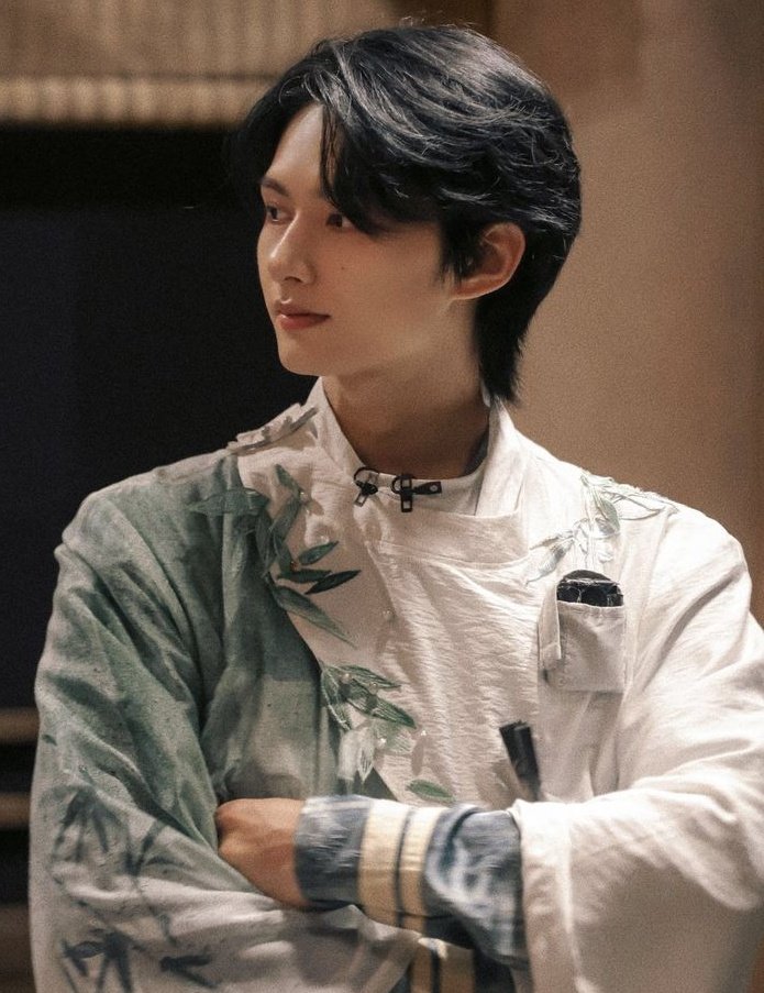 hui_kittycat's tweet photo. why go younjung and junhui would make the perfect couple. in this essay I will https://t.co/Pt5ImkmwTJ