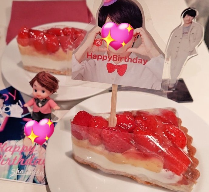 sakurahikari915's tweet photo. #翔くん誕生月 を赤い写真で彩ろう
翔くん❤️思い出の場所
#BoweryKitchen の赤い🍓タルト
ナプキンも赤❤️
#HappyRedSho
#櫻井翔 https://t.co/m5k36qWnRn