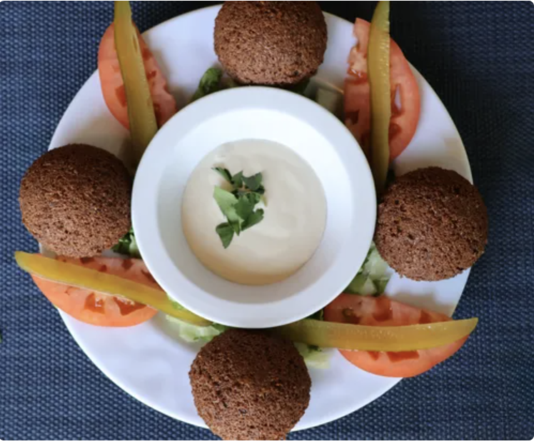 loopylemonsc's tweet photo. At The Loopy Lemon Cafe, our falafel is house-made, flavorful, and satisfying—served in wraps, bowls, or plates and paired with fresh veggies and creamy sauces that bring it all together.

🌱 Plant-based
🥙 Hearty and filling
🔥 Crispy, fresh, and full of flavor https://t.co/k2HsMNJJTn