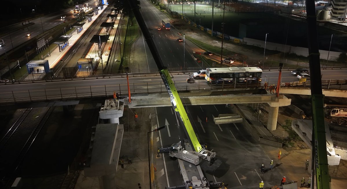 CIERRE DE AUTOPISTA CANTILO ALTURA AV. UDAONDO POR EL AVANCE DE LA OBRA EN PUENTE LABRUNA

Este jueves 29 desde las 22, se realizará el cierre de AU Cantilo a la altura de Av. Udaondo durante 9 horas, para montar 7 vigas de 45 toneladas cada una que formarán parte de la nueva