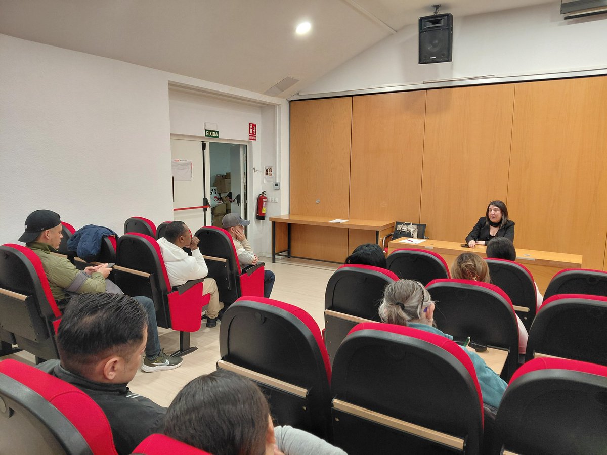 🔻Isa Barrajón del Amo tweet media