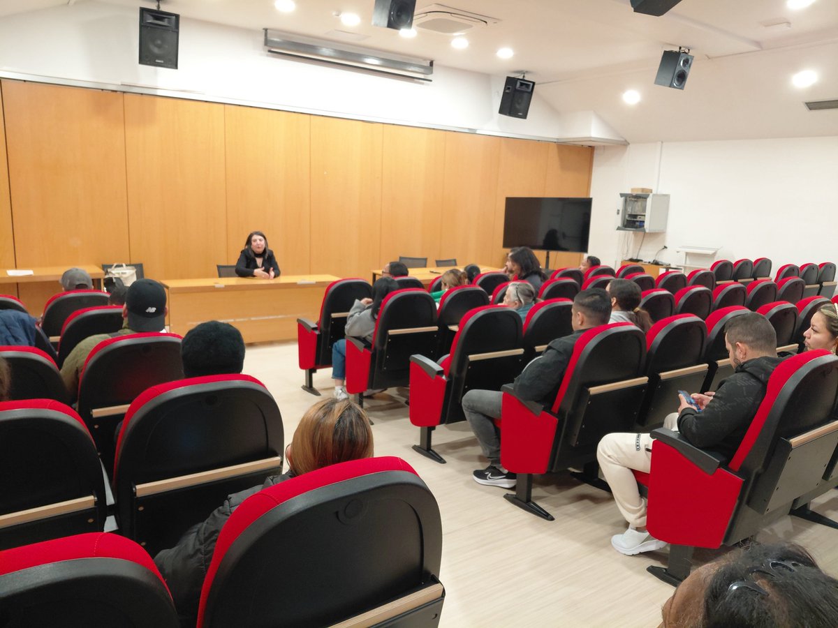 🔻Isa Barrajón del Amo tweet media