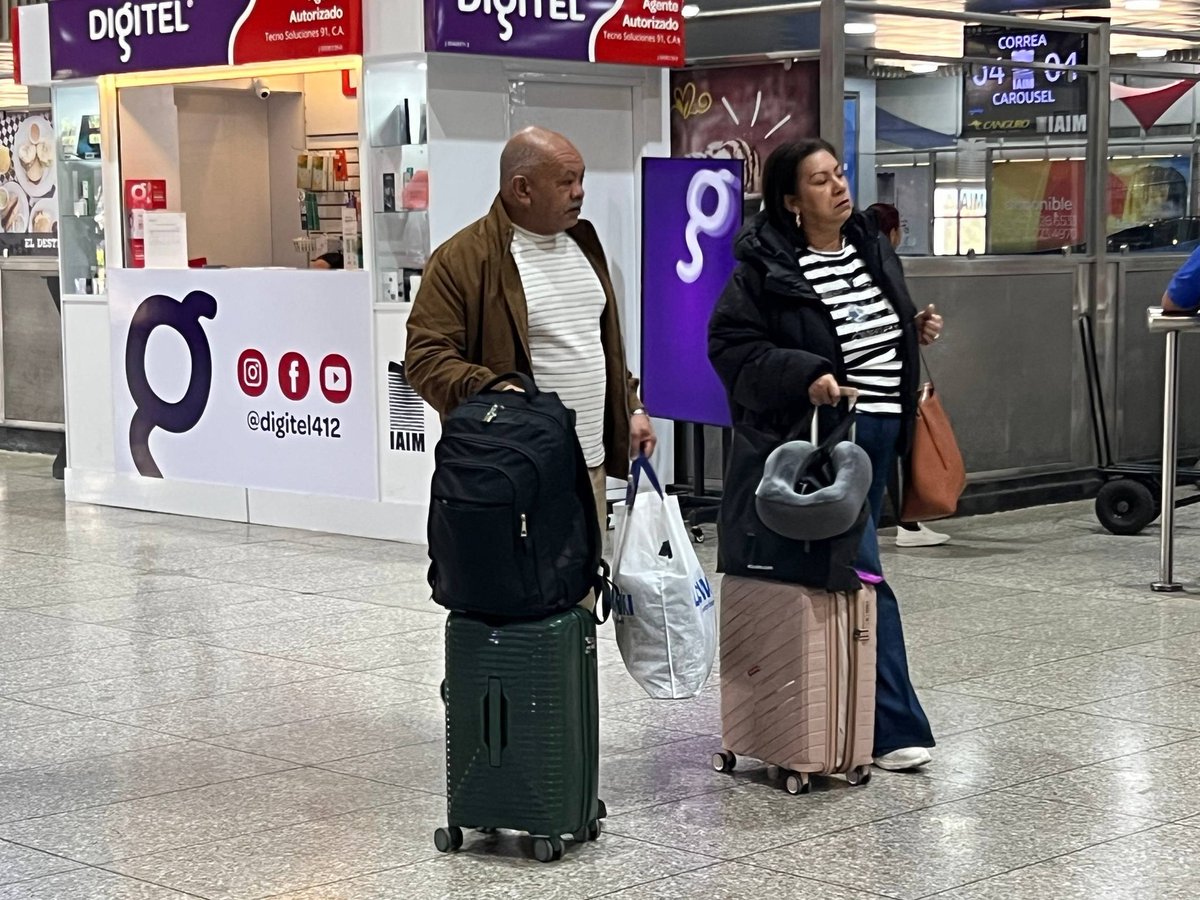 IAIM_VE's tweet photo. #26Ene || ¡En el Aeropuerto Internacional de Maiquetía nuestro compromiso despega contigo!
Trabajamos incansablemente para garantizar el óptimo desarrollo del servicio aeroportuario. https://t.co/zMFcKBrAGF