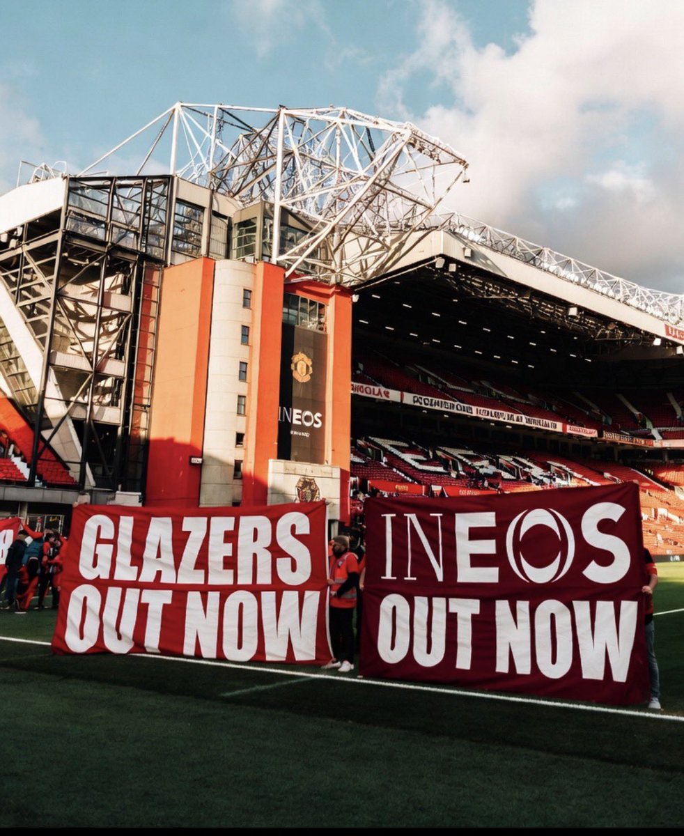 Glazerspissoff's tweet photo. We want our club back #GlazersOut #ineosout #RatcliffeOut @INEOS https://t.co/ALkFUWqAyV
