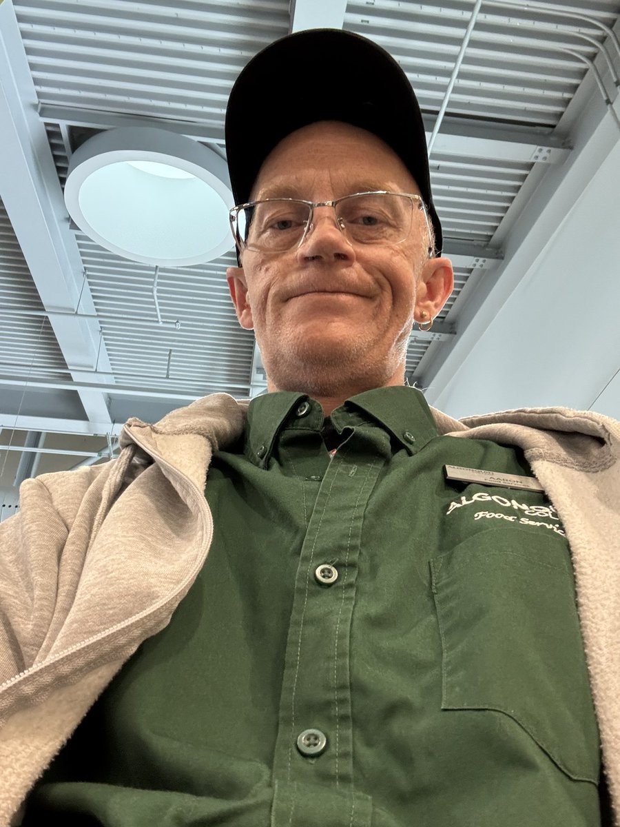 AaronG80's tweet image. My name is Aaron Gruntke and I have been a #AlgonquinCollege #FoodService worker for the past 8 and a half years!!! Now they are in the process of contracting us out!!! Only YOU can “Save Us”!!! Please email President @claude_brule at president@algonquincollege.com ! #SaveACFood
