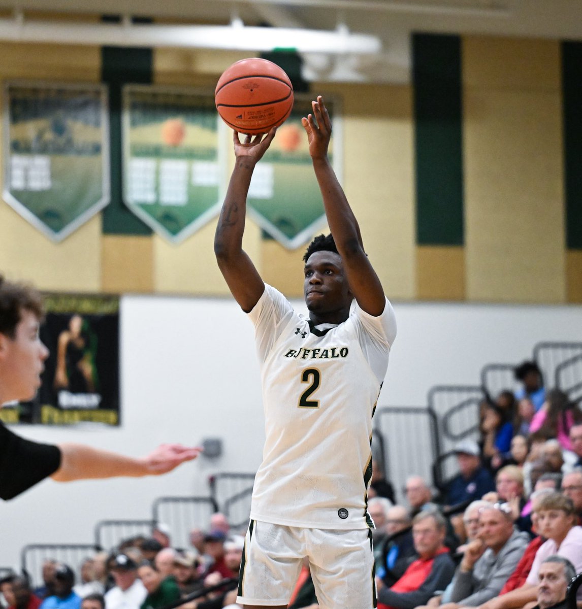 VHS Boys Basketball tweet media