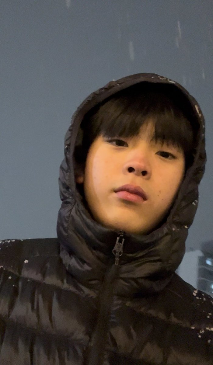 느좃 tweet media
