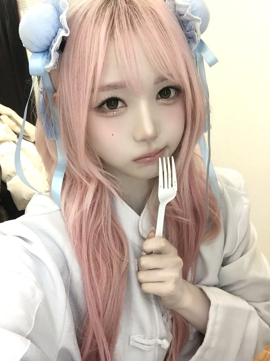 chaewon pics tweet media