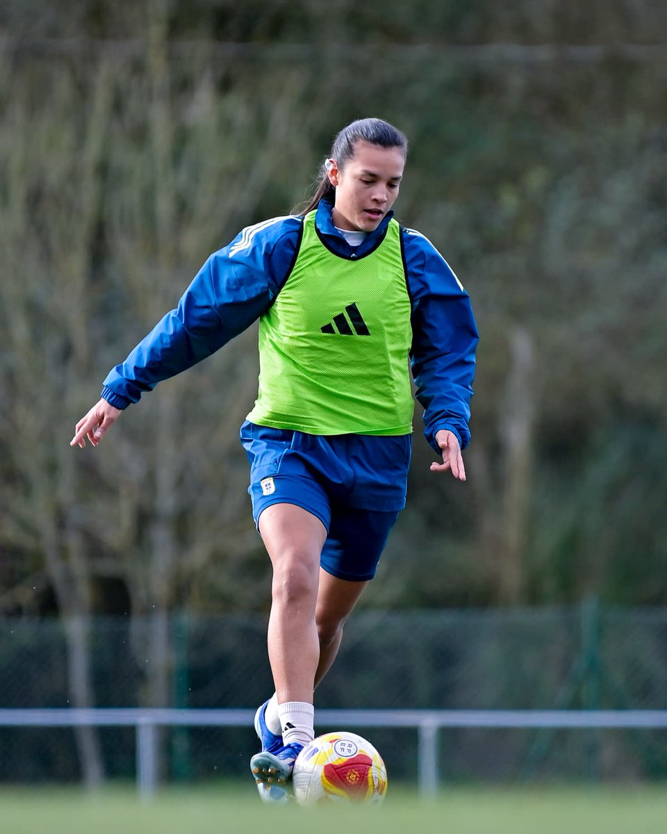 RealOviedoFem's tweet photo. Trabajo en marcha, desde Tensi.

🤜🏼 @stefsalaz13 🤛🏼

#RealOviedoFemenino 🔵⚪️ https://t.co/JFV2BxMS8g