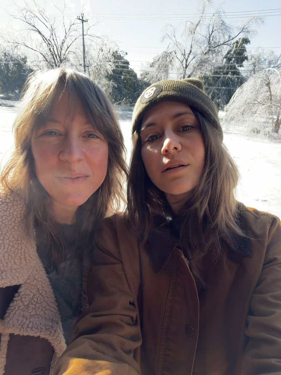 Larkin Poe tweet media