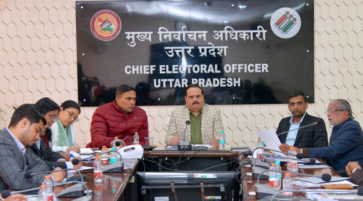 ceoup's tweet photo. भारत निर्वाचन आयोग के निर्देशानुसार प्रदेश में चल रहे विशेष प्रगाढ़ पुनरीक्षण (SIR)-2026 के अंतर्गत मतदाताओं को नोटिस जारी किए जाने एवं उसकी सुनवाई से जुड़े विभिन्न पहलुओं की जानकारी देने हेतु मुख्य निर्वाचन अधिकारी, उत्तर प्रदेश  द्वारा आयोजित मान्यता प्राप्त राजनैतिक दलों के प्रतिनिधियों के साथ बैठक की गईI
@ECISVEEP 
@DDNewslive
@PIB_India
@SpokespersonECI 
@AIRNewsHindi 
@PTI_News 
@ians_india 
@ANI