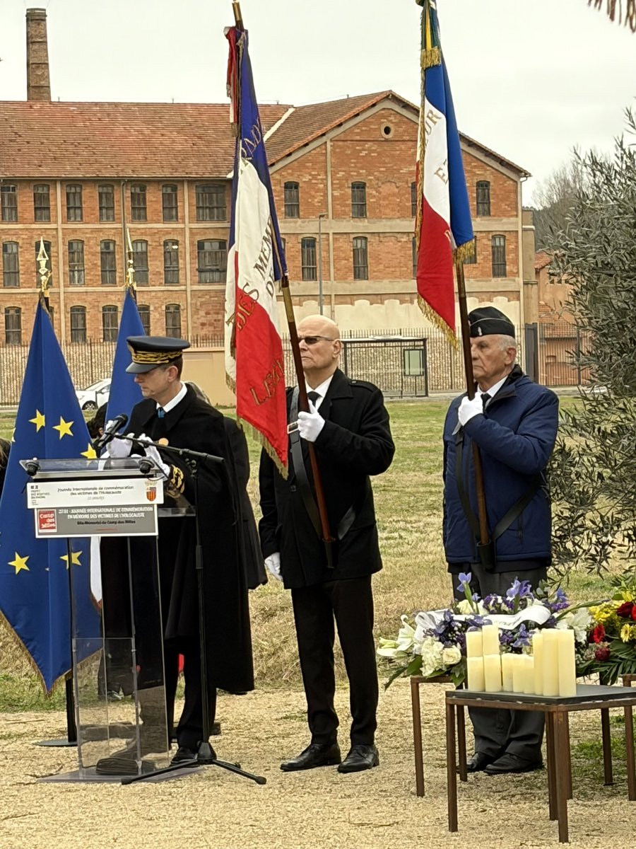 Image de Préfet de la région Provence-Alpes-Côte d'Azur - 🕯️ 27 Janvier | Commémoration de la libération d’Auschwitz-Birkenau au Camp des Milles. 

À la suit