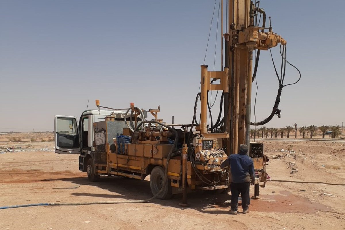 مقاولو المشرق tweet media