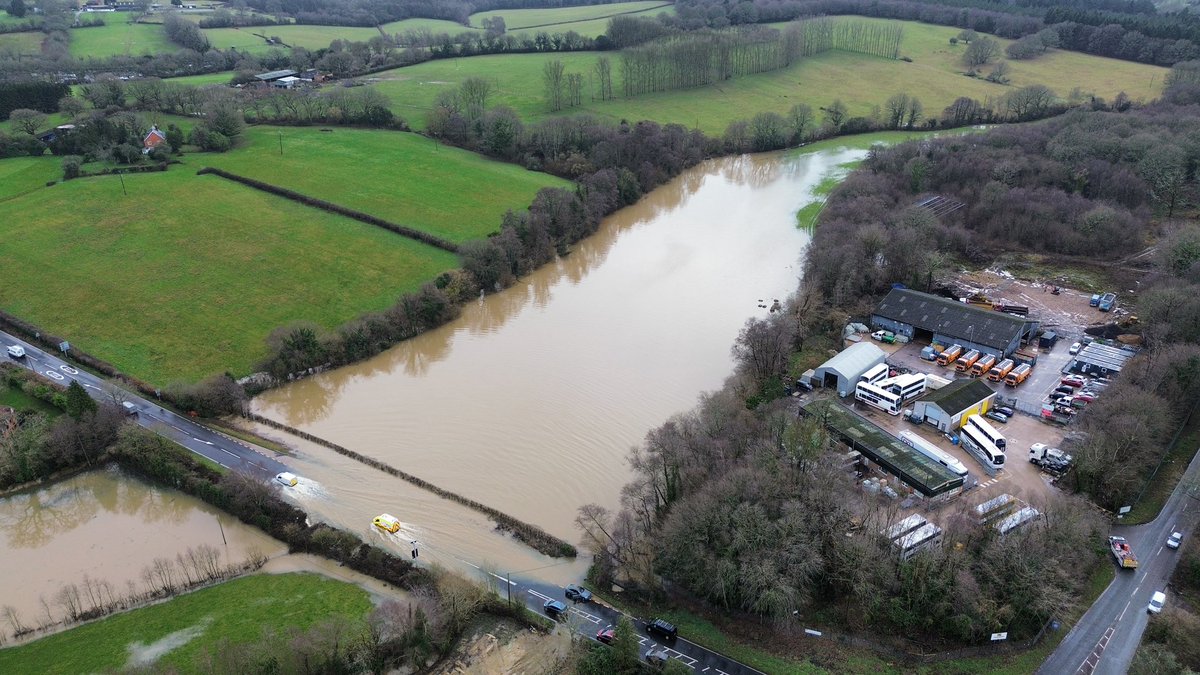 TheNoseyPhoto's tweet photo. Photos and Videos show flooding to the A21 Seddlescombe
@bbcsoutheast @BBCSussex @itvmeridian @SussexTW @brightonargus https://t.co/sZKaUU9UiP