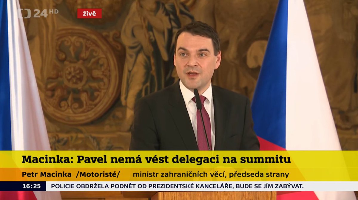 Je ten Klausův kuřbuřt ještě k smíchu nebo už k pláči?