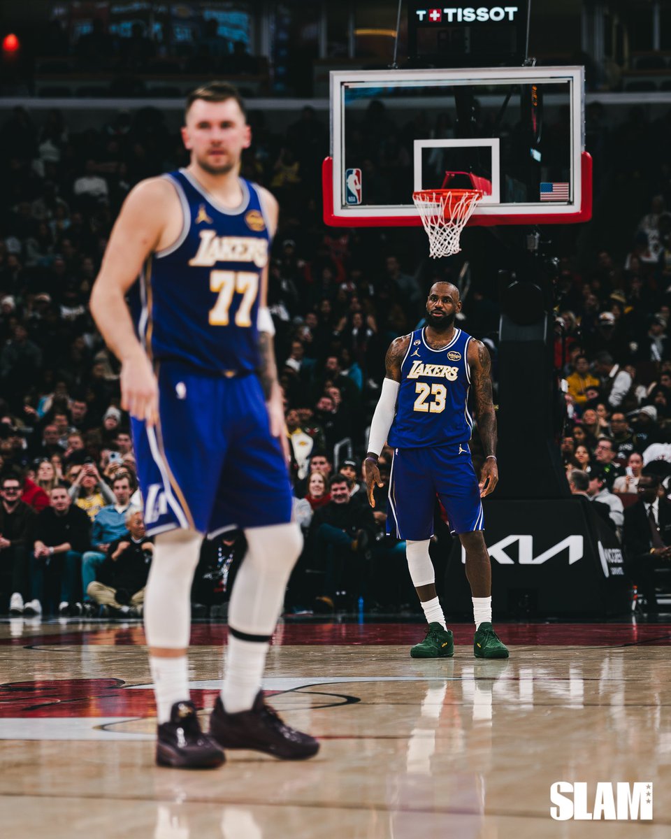 SLAMonline's tweet image. Focus on one, you’ve already been scored on. 

(📸: @robby_marlowe)