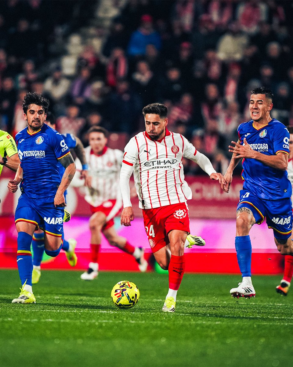 Álex Moreno tweet media